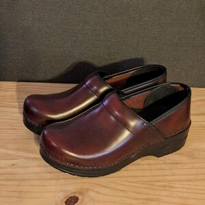 Burgundy Dansko Clogs (Size 38)